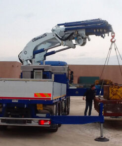 Noleggio Autocarri con Gru
