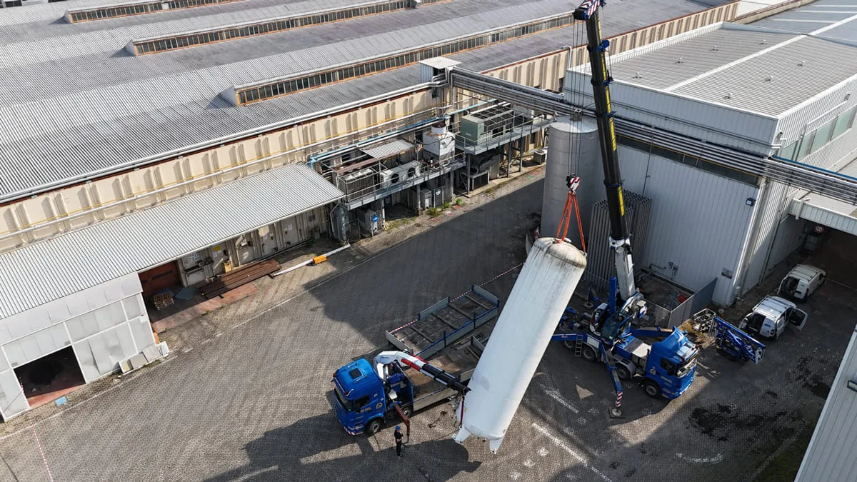 exceptional transport and lifting vehicles