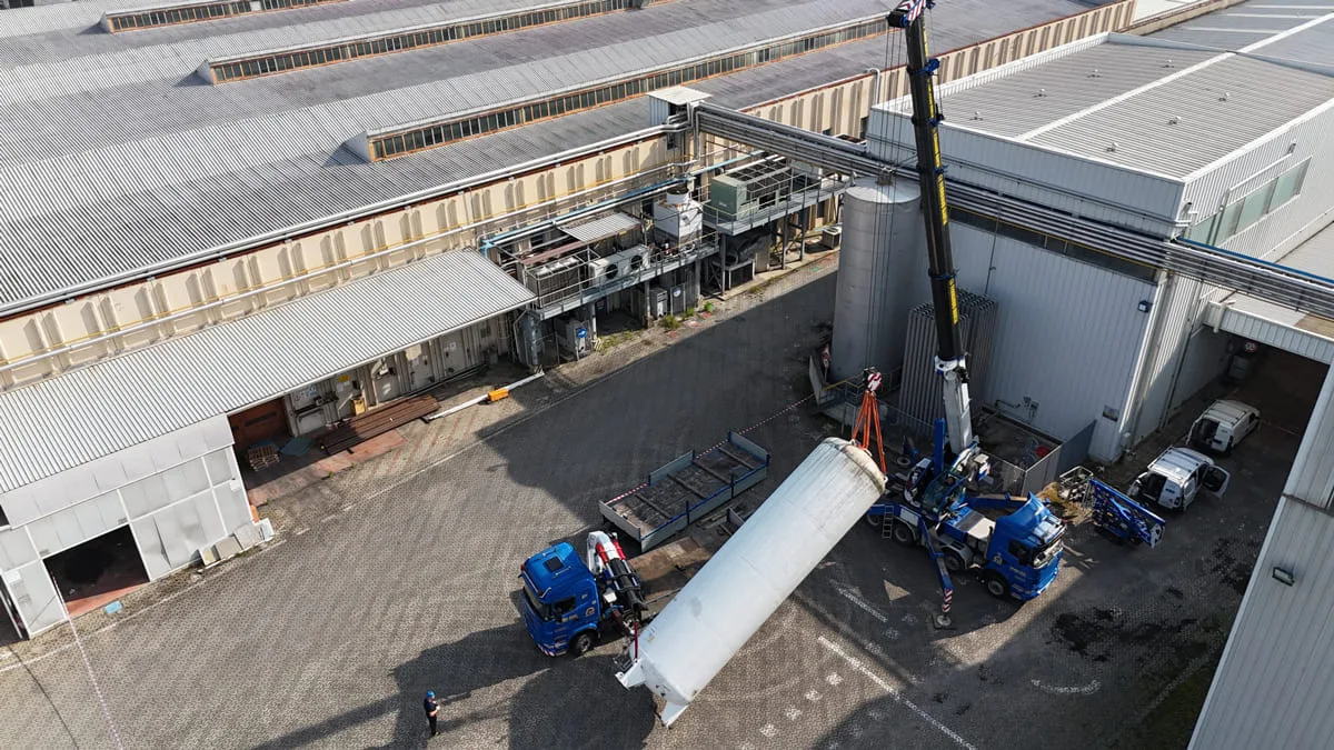 exceptional transport and lifting vehicles