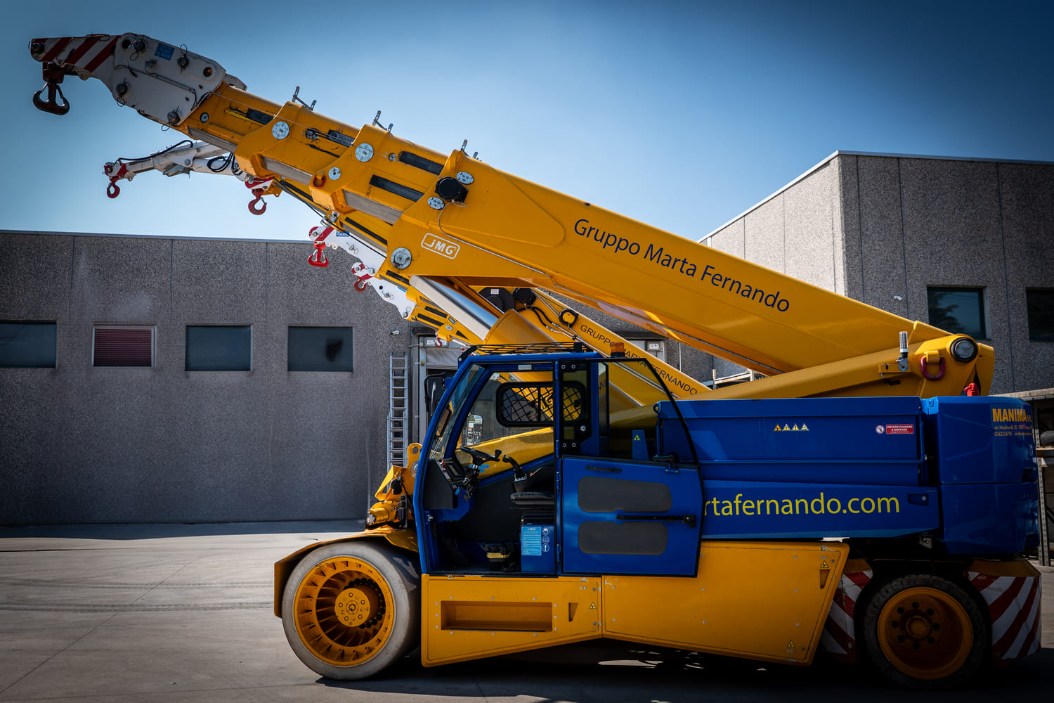 noleggio minigru elettriche