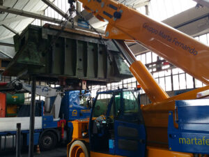 smontaggio pressa industriale